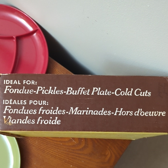 Melamine Party Plates Set - Picture 4 of 6